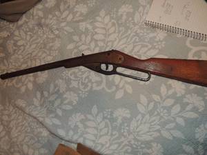 lot 527 image: BB GUN - GREAT COMPRESSION, SOME RUST