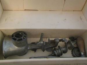 lot 22 image: Universal vintage meat grinder