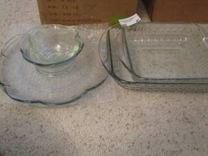 lot 41 image: veggie dip trays, anchor hawking wicker weaved glass baking dish