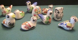 lot 50 image: TONALA CERAMIC BIRDS  MEXIC FOLK ART -