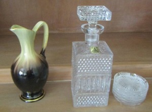lot 26 image: Whiskey Liquor Decanter24% LEAD CRYSTAL ANNA HUTTE BLEIKRISTALL  , Glass coasters, CERAMIC PITCHER