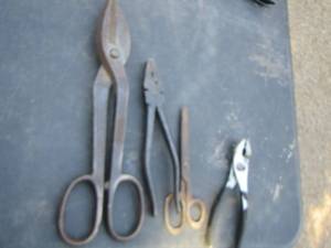 lot 307 image: plyers and heavy duty scissors
