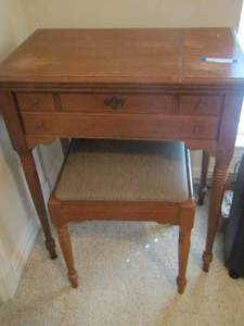 lot 330 image: small sewing table with singer sewing machine and desk stool