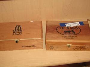 lot 369 image: 2 cigar boxes with various cigars