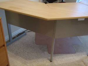 lot 361 image: DESK