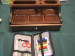 lot 127 image: thread and needles, small desk organizer