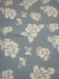 lot 134 image: floral throw blanket