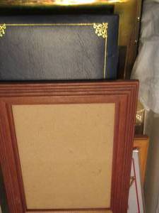 lot 136 image: various size photo frames