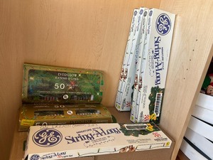 lot 423 image: CHRISTMAS LIGHTS IN BOXES  QTY 7