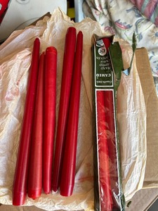 lot 427 image: RED CANDLES