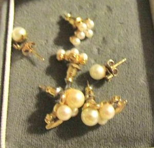 lot 53 image: 3 sets of womens pearl necklaces