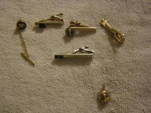 lot 86 image: TIE BARS & TIE PINS