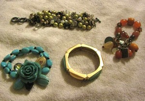 lot 93 image: qty 5 womens bracelets