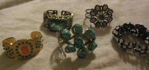 lot 96 image: womens silver bracelets qty 5