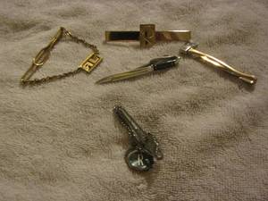 lot 97 image: TIE BARS & TIE BARS W CHAIN
