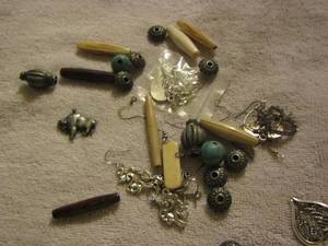 lot 124 image: womens earrings, angel wing necklace, necklace pendants