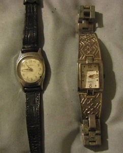 lot 150 image: Studio Quartz womens    Timex black womens watch