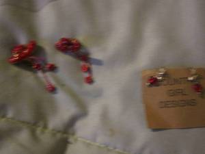 lot 156 image: cowgirl hat earrings plus red stone earrings