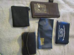 lot 212 image: card holders- money bag- one wallet