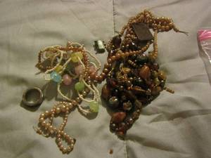 lot 262 image: large lot of beaded necklaces