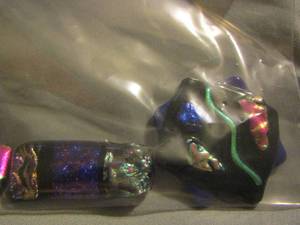 lot 299 image: Dichroic glass jewelry