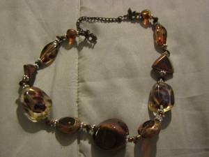 lot 293 image: cheetah print womens necklace