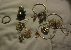 lot 415 image: womens bracelets, earrings, and more