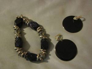 lot 166 image: black glitter charm bracelet- matching black earrings