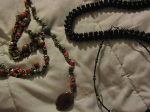 lot 398 image: womens black bead necklace, rock necklace