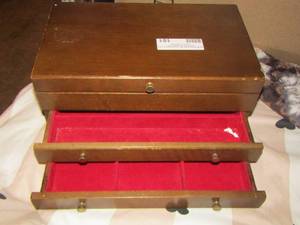 lot 181 image: Wooden 2 drawer jewelry box W CONTENTS