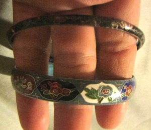 lot 8 image: qty 2 womens metal bracelets