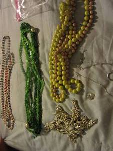 lot 529 image: womens necklaces