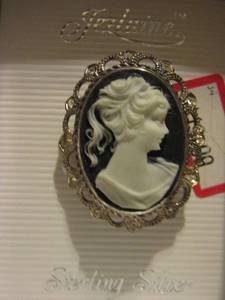 lot 287 image: FOLEYS Sterling silver .925 Shirt pin