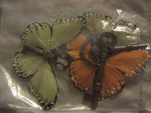 lot 519 image: qty 3 butterfly keys