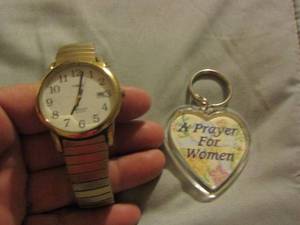 lot 601 image: prayer for women keychain, Timex watch