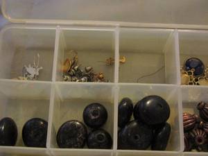lot 452 image: jewelry box of beads, earrings and more