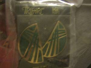 lot 437 image: Triafri green and white earrings