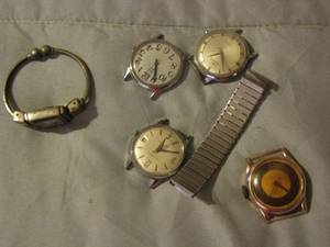 lot 470 image: Capezio womens watch, qty 4 watch faces