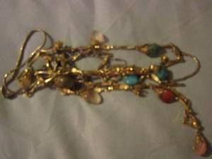 lot 478 image: necklaces and earrings