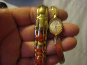 lot 463 image: qty 2 womens watches