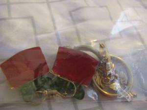 lot 613 image: Christmas earrings