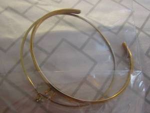 lot 612 image: Gold color womens bracelets  QTY 2