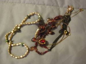 lot 469 image: womens necklaces
