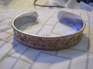 lot 624 image: Silversmith Sterling bracelet