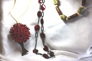 lot 3 image: Runway Jewelry see below for descriptions