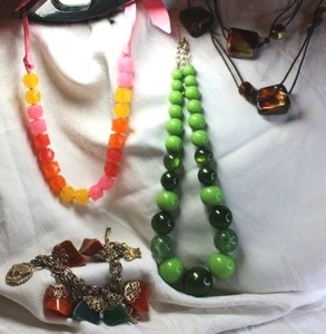 lot 5 image: Runway Jewelry see below for descriptions