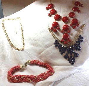 lot 16 image: Runway Jewelry see below for descriptions