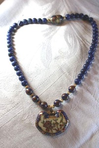 lot 36 image: Jewelry Vintage MCM Cloisonn bead and Sodalite bead necklace with  decorated screw clasp and pendant. 16L Overall 18L