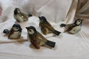 lot 51 image: (5) Vintage ceramic birds by Goebel West Germany (1960s).