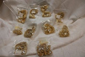lot 62 image: (10) Gold-plated rope chains 24L